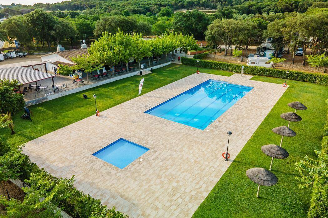 Castell-d-Aro_piscine