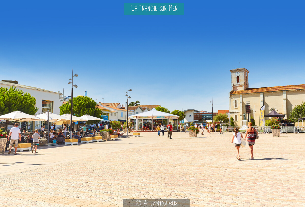 Les_Blancs_Chenes_place_village