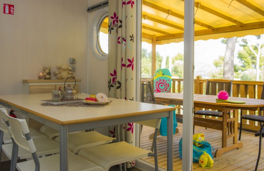 Les_Dauphins_mobil-home_interieur
